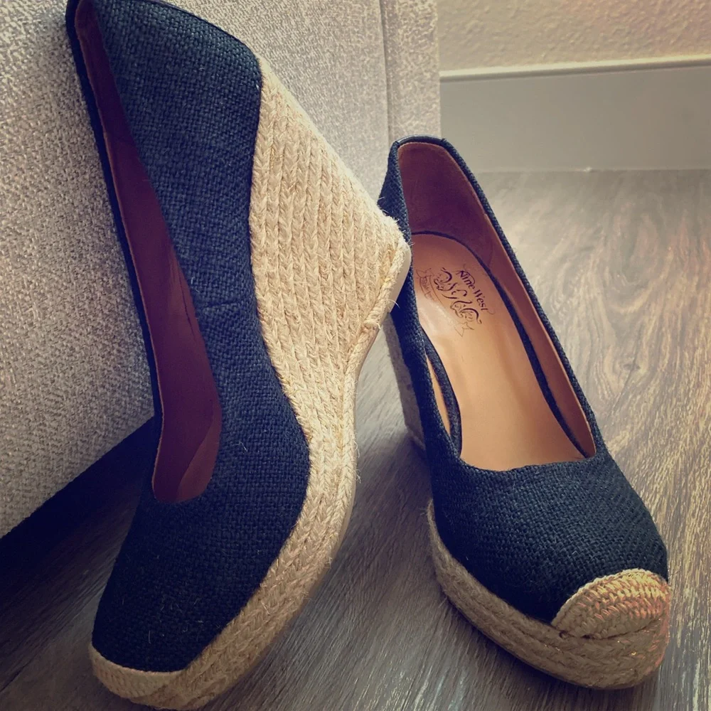 Nine West Vintage America Black Espadrille Wedge Heels | Size 8